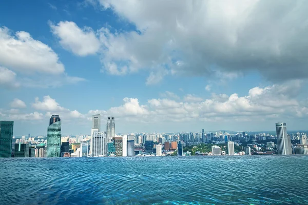 Piscina infinita de Marina Bay Sands — Foto de Stock