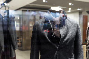 Erkekler için saygın butik