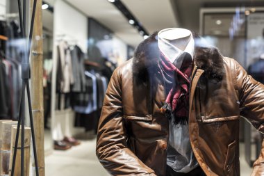 Erkekler için saygın butik
