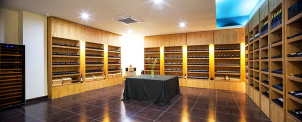 Panorama modern wine shop — Stock Photo, Image