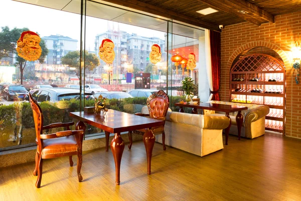 Restaurant mit Wein Dekoration — Stockfoto © zhudifeng #42227467 Restaurant mit Wein Dekoration — Stockfoto © zhudifeng #42227467