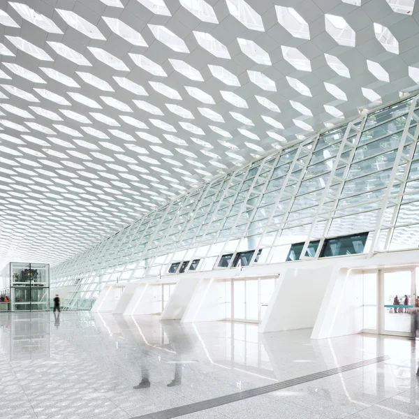 Hallen i modern byggnad — Stockfoto
