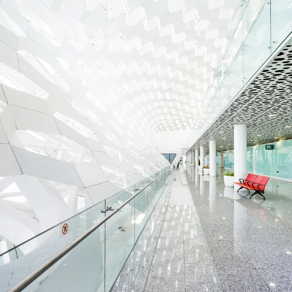 Moderne wachtkamer in het winkelcentrum — Stockfoto