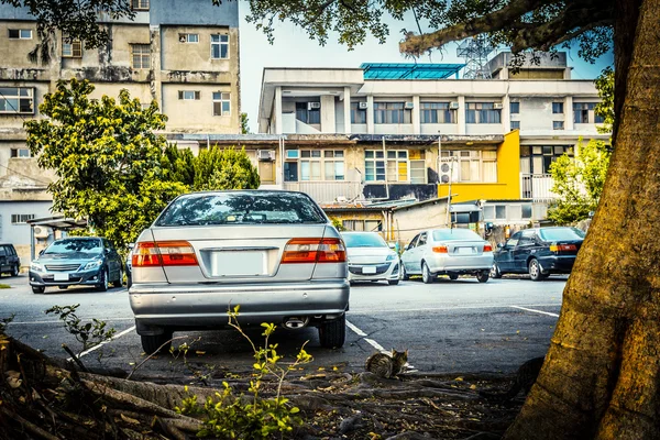 Bil på parkering marken — Stockfoto