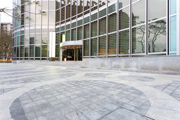 Entrance of modern office building — Stock Photo, Image