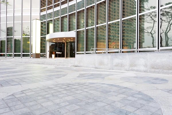 Entrance of modern office building — Stock Photo, Image