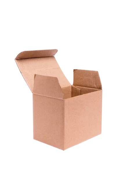 Відкрита картонна коробка на білому тлі — стокове фото