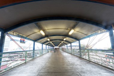 hafif raylı sistem istasyonuna modern mimari