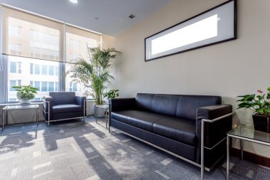 dinlenme odasında modern ofis binası