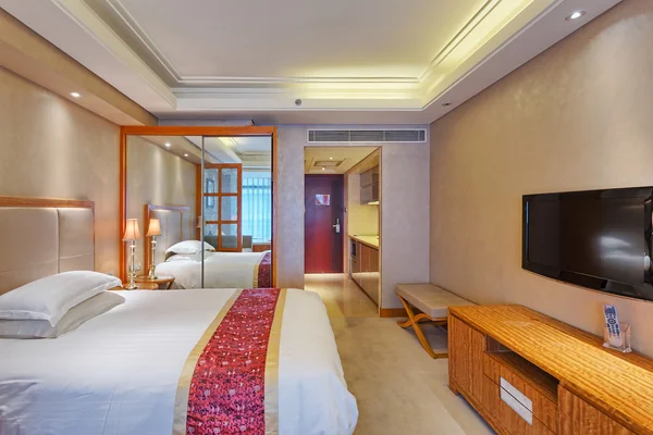 Dormitorio de lujo en hotel —  Fotos de Stock