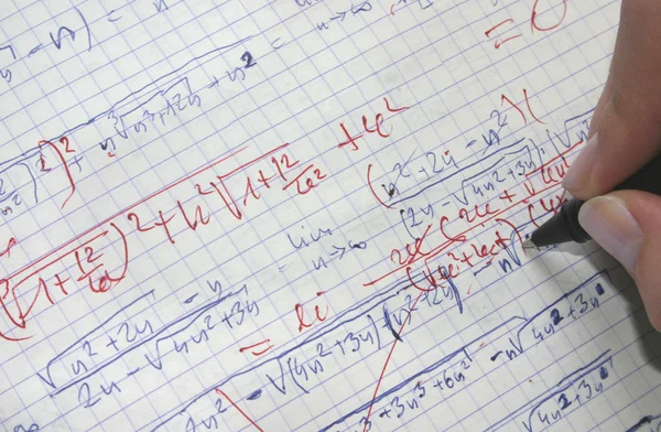 Corrigindo matemática — Fotografia de Stock