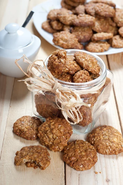 Pot full of healthy muesli cookies — Stock Photo, Image
