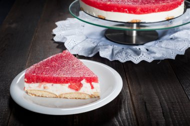 karpuz jöle ve mascarpone peyniri ile mevsimlik cake diyet