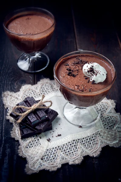 Mousse al cioccolato fondente e delicata — Foto Stock