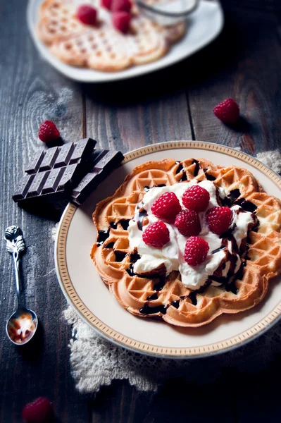 Sweet and delicious waffles with fruits — Stock Photo, Image