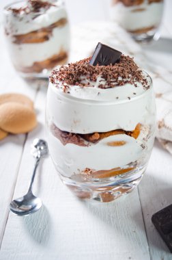 geleneksel İtalyan tatlı çikolata ile