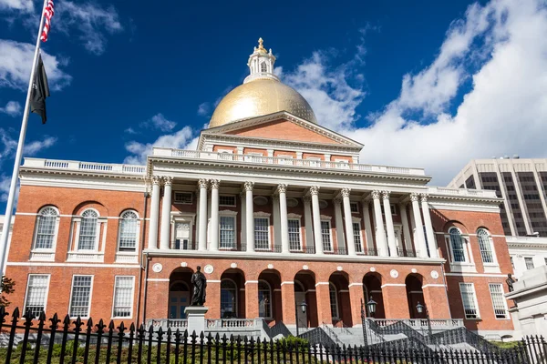 波士顿马萨诸塞州州议会大厦 — 图库照片