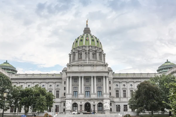 Pennsylvania state house ve capitol Binası — Stok fotoğraf