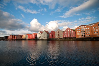 nidelva Nehri yanındaki, trondheim eski depo