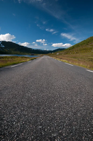 Strada estiva per Nordkapp - Northcape, Norvegia — Foto Stock