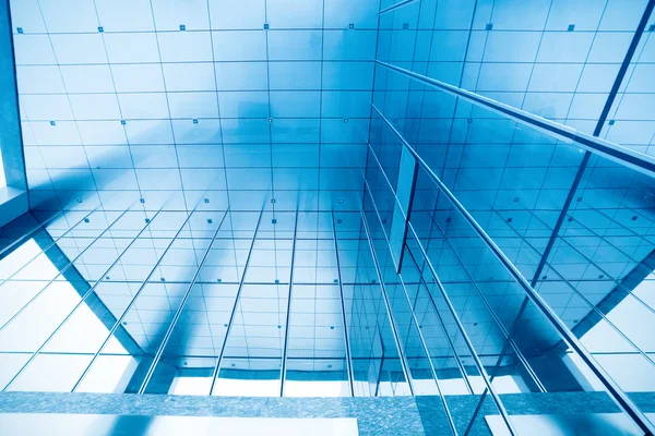 Ingången i glasbyggnad — Stockfoto