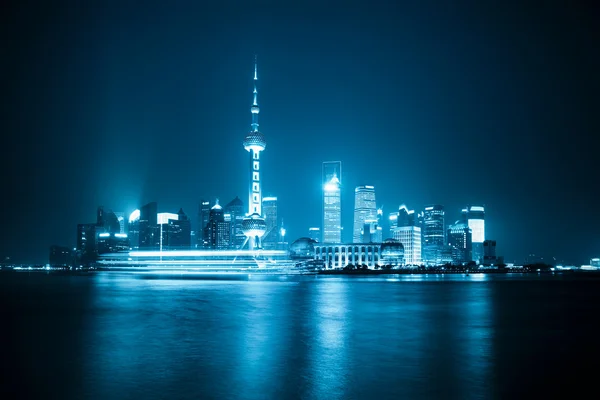 Skyline shanghai la nuit — Photo