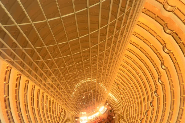Com vista para o átrio do arranha-céu — Fotografia de Stock