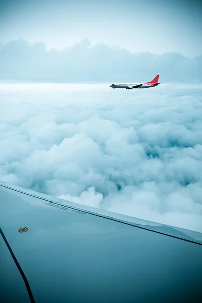 Aviones en el cielo —  Fotos de Stock