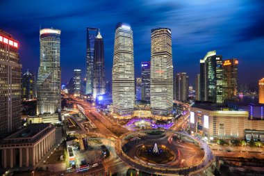 Geceleri LuJiaZui Finans ve ticaret bölgesi skyline shanghai