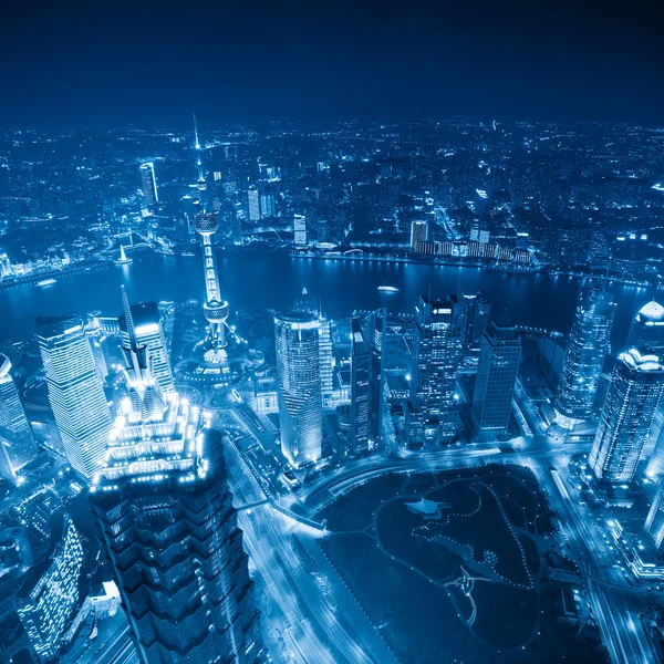 Shanghai por la noche con tono azul —  Fotos de Stock