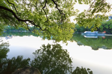 Lakeside yansıma