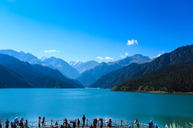 Sinkiang heavenly Gölü