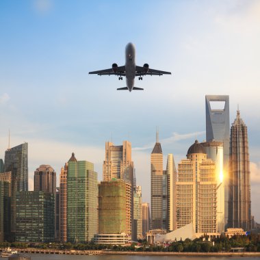 alacakaranlıkta modern binasında shanghai