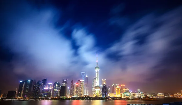 Skyline shanghai à noite vista panorâmica — Fotografia de Stock