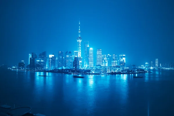 Skyline shanghai la nuit — Photo
