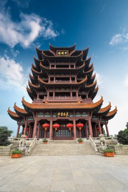 wuhan sarı vinç kulede