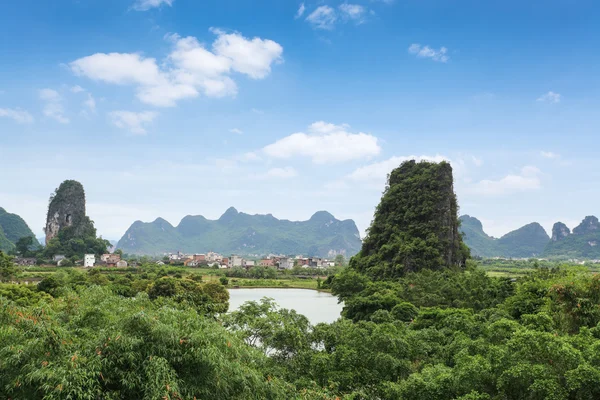 Karst mountain scenery — Stock Photo, Image