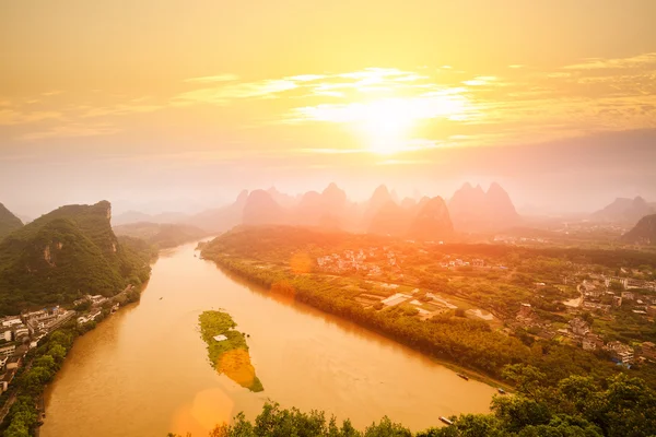 Yangshuo peyzaj gündoğumu — Stok fotoğraf