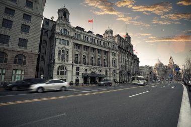 gece karanlığında shanghai bund