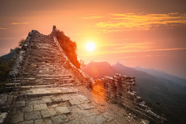 Le rovine del grande muro all'alba — Foto Stock