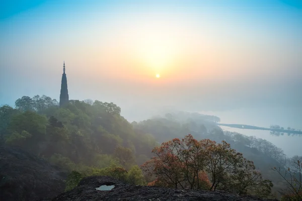 Sonnenaufgang in Hangzhou — Stockfoto