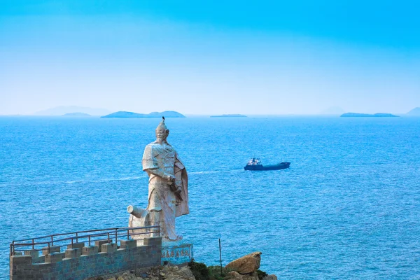 海での中国の国民的英雄像 — ストック写真