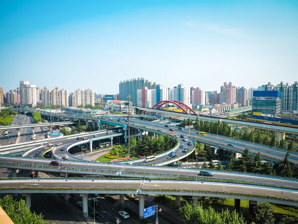 Moderne Überführung in Shanghai — Stockfoto