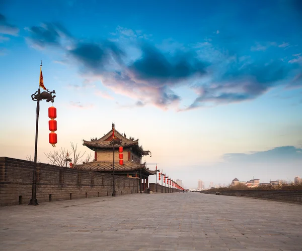 Xian city wall at dusk — Stock Photo, Image