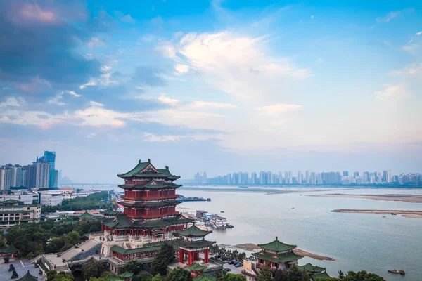 The tengwang pavilion in early morning — Stock Photo, Image