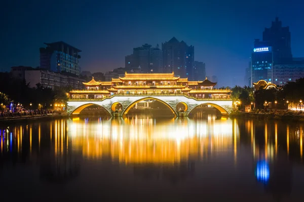 Anshun brug ablaze met verlichting — Stockfoto