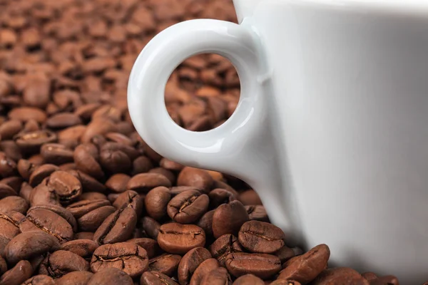 Granos de café en el fondo — Foto de Stock