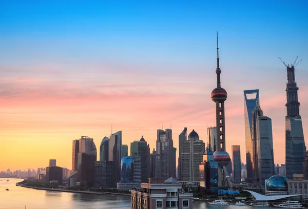 Shanghai i soluppgång — Stockfoto