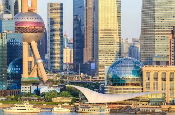 Nahaufnahme Finanzzentrum Shanghai Lujiazui — Stockfoto