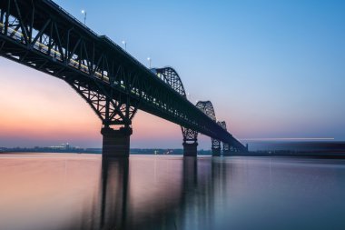 gece jiujiang Bridge'de 